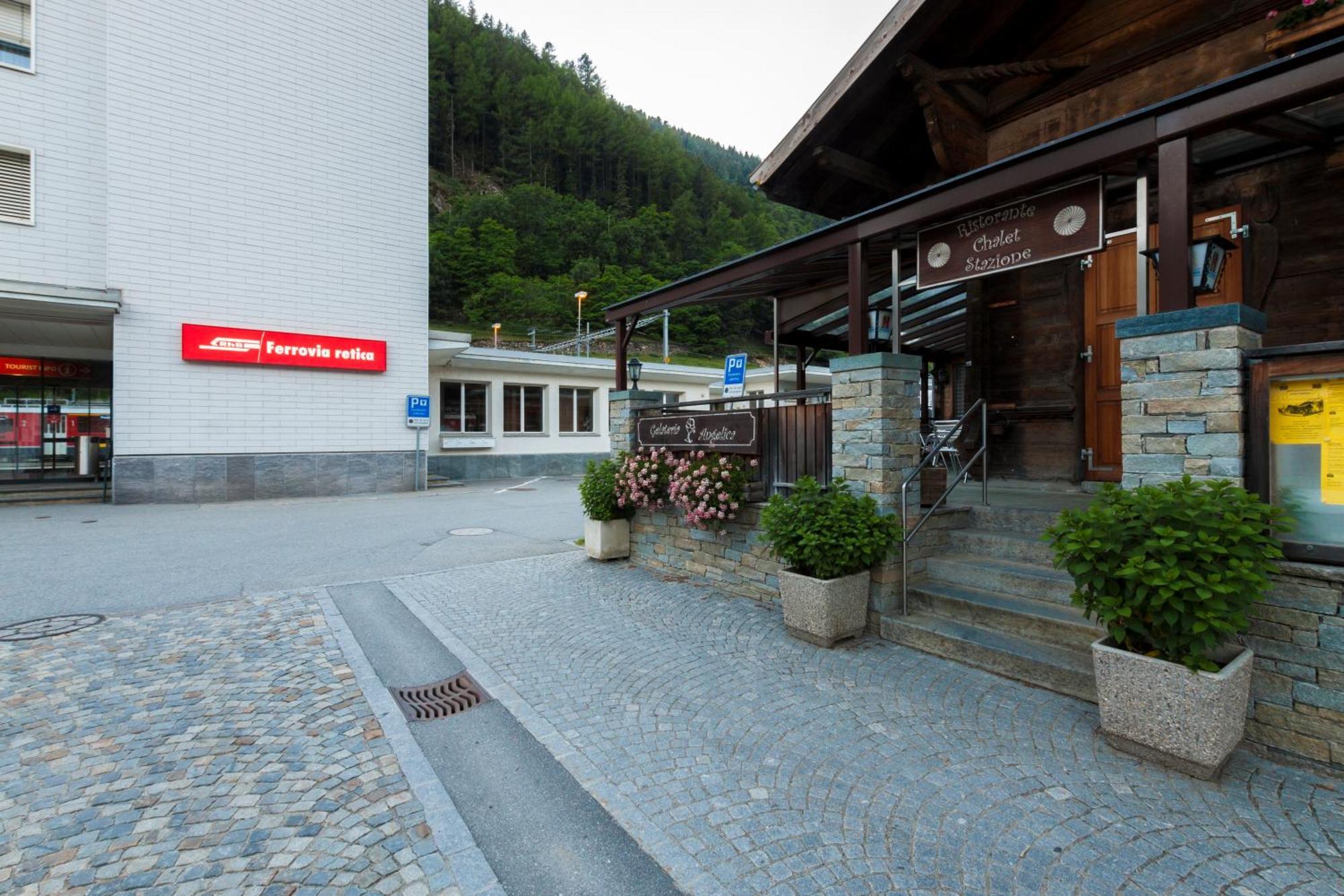 Ristorante Pensione Chalet Stazione Poschiavo Ngoại thất bức ảnh