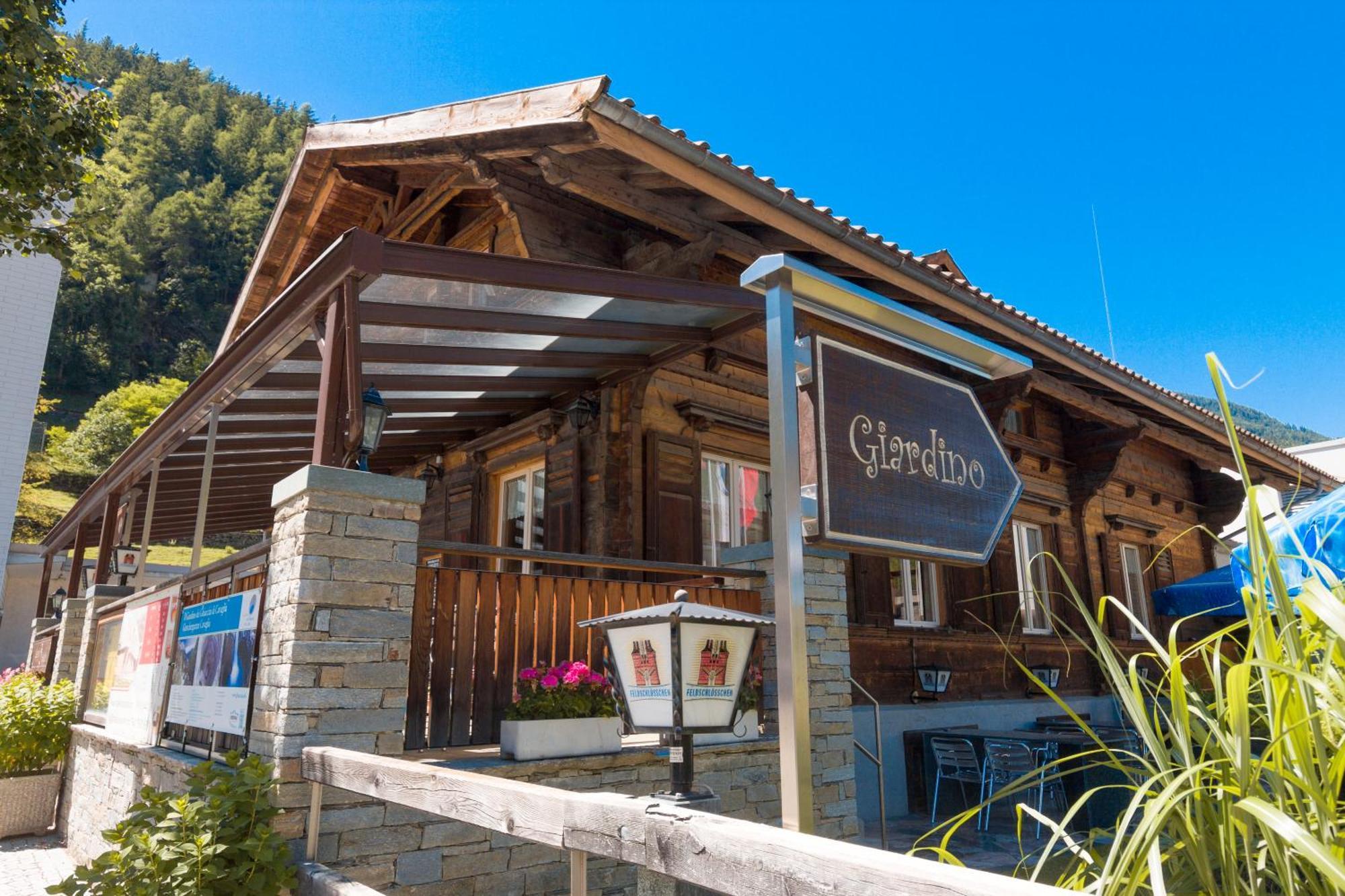 Ristorante Pensione Chalet Stazione Poschiavo Ngoại thất bức ảnh